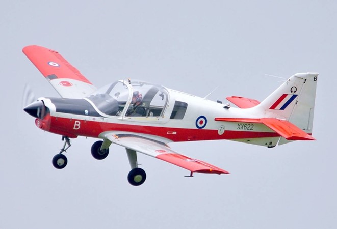 Member-built aircraft in flight